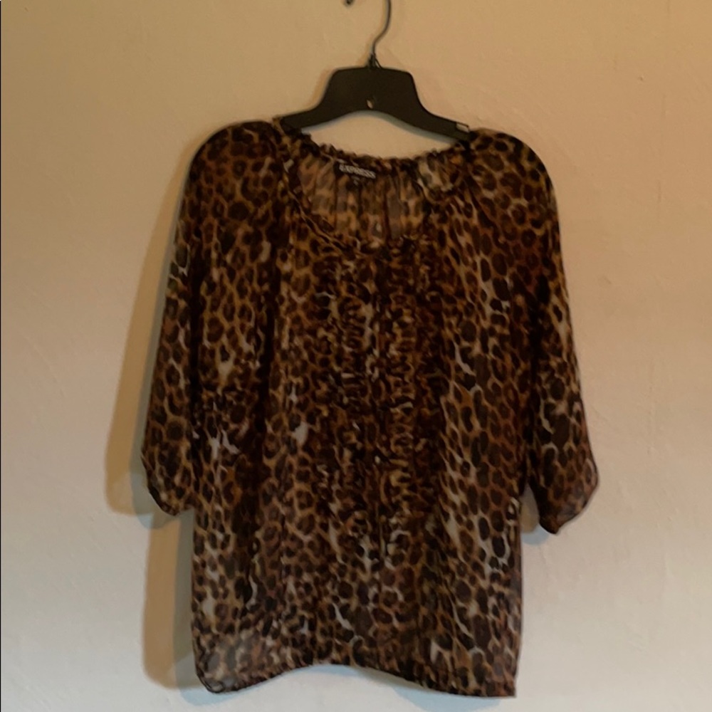 Leopard blouse with elastic waist and sleeves